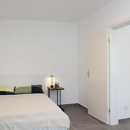 Διαμέρισμα Modernes Delmenhorst, 10 Minuten Mit Oepv Von Hauptbahnhof Bremen *